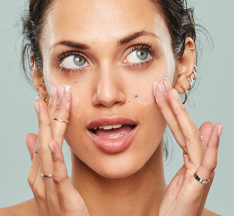 Hydration store for face
