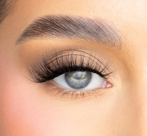 Doll beauty best sale lashes cher
